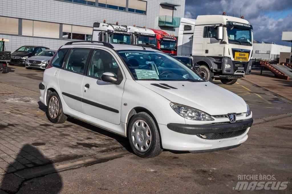 Peugeot 206 SW Henkilöautot