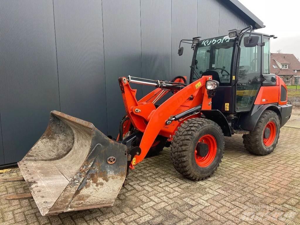 Kubota R065 Pyöräkuormaajat