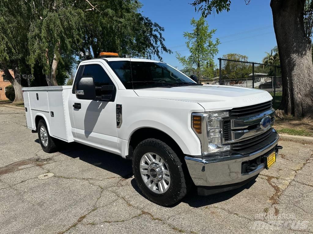 Ford F250 Lava-autot