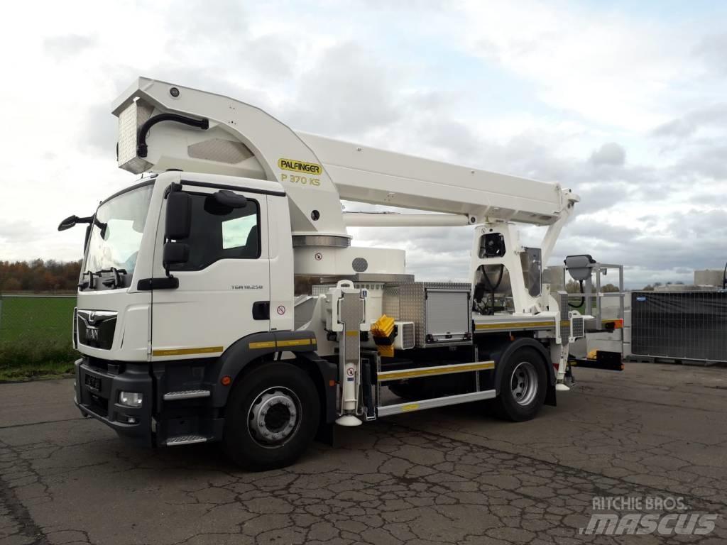 Palfinger P 370 KS Nostolava-autot