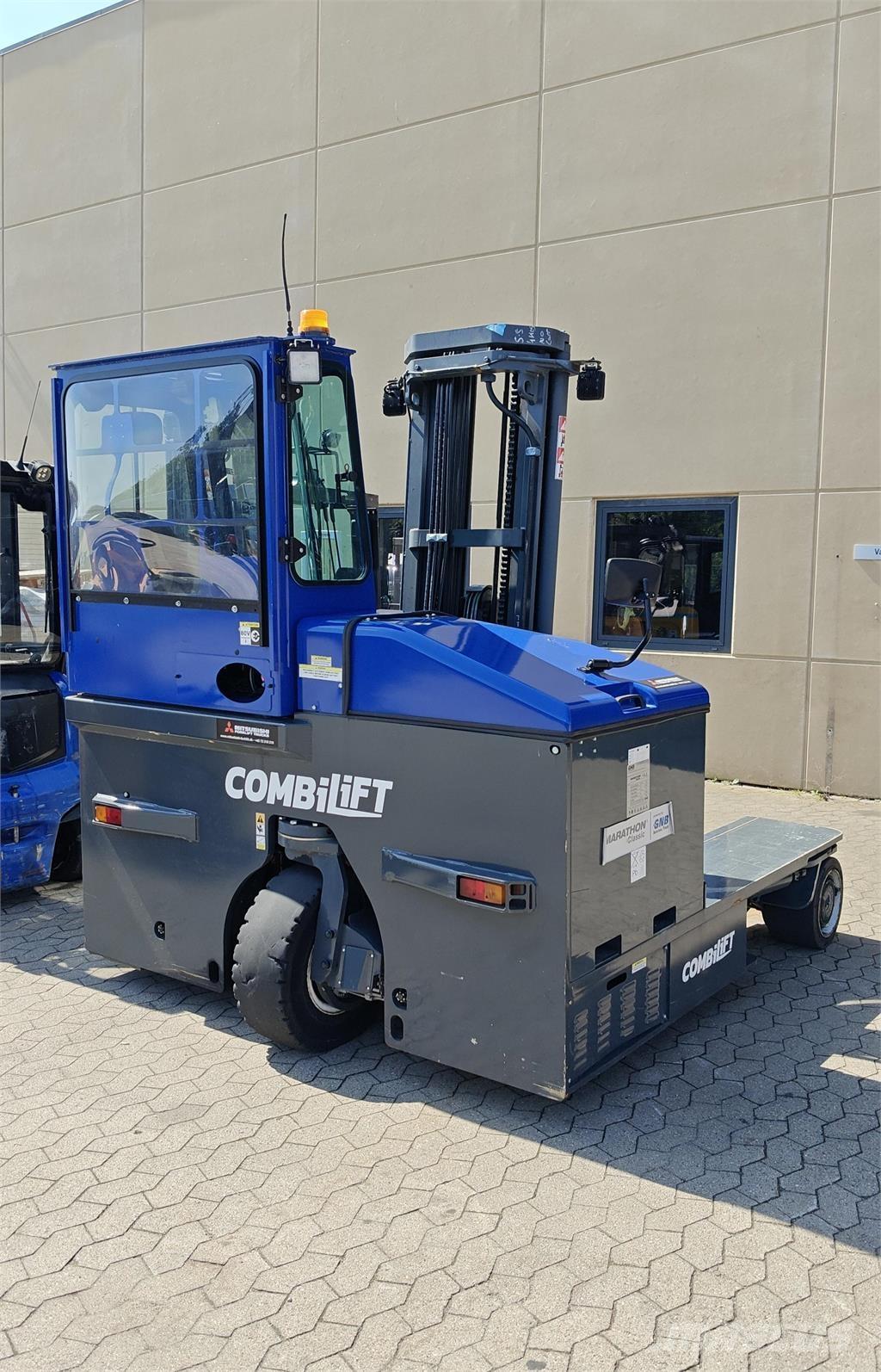Combilift C4500E Nelitietrukit