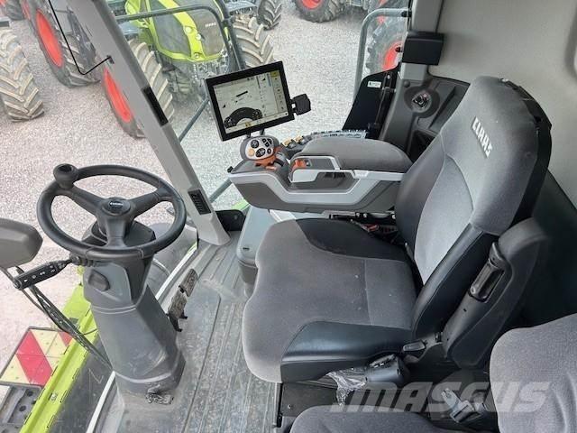 CLAAS LEXION 7400 Leikkuupuimurit