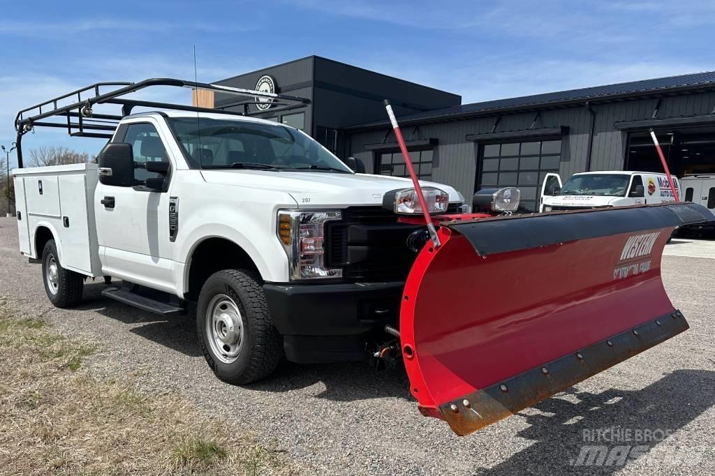 Ford F 250 XL SD Lava-autot