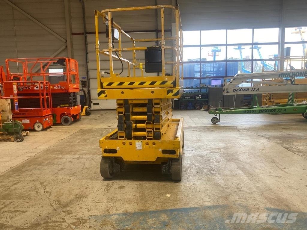 Haulotte Compact 14 Saksilavat
