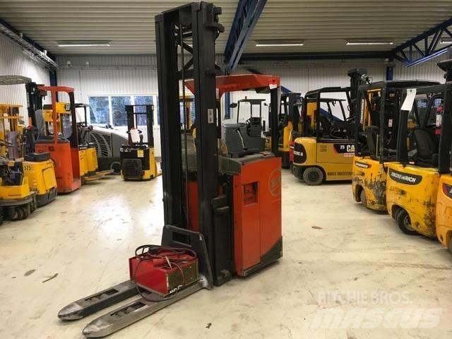 BT SRE 160 Ajettavat pinoamisvaunut