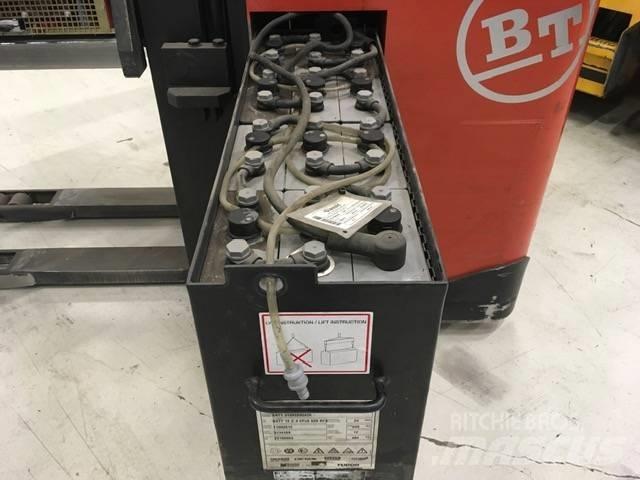 BT SRE 160 Ajettavat pinoamisvaunut