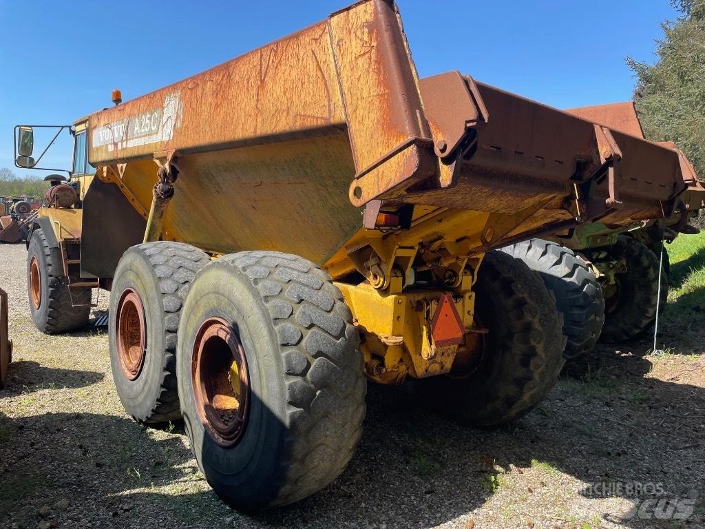 Volvo A25C Dumpperit