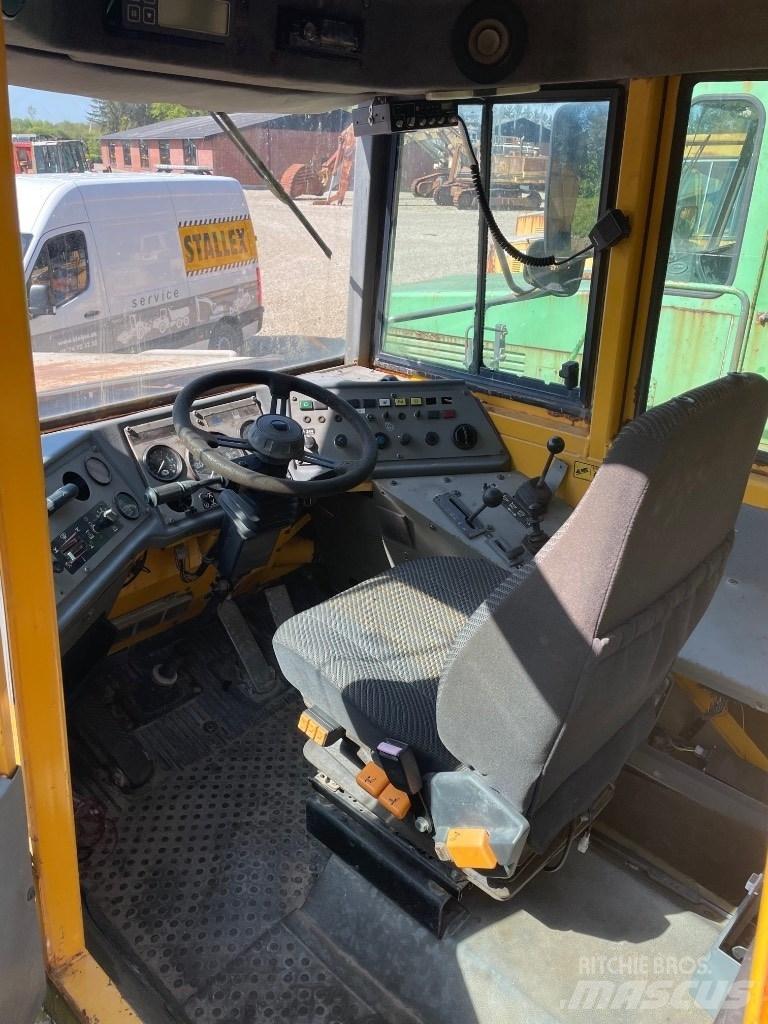 Volvo A25C Dumpperit