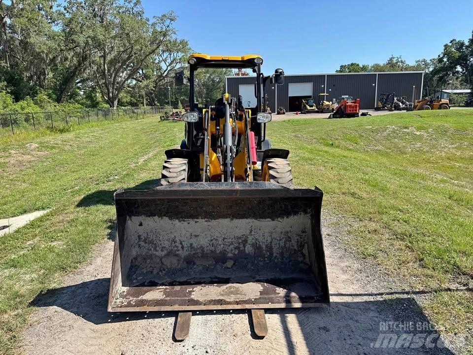 JCB 407 Pyöräkuormaajat