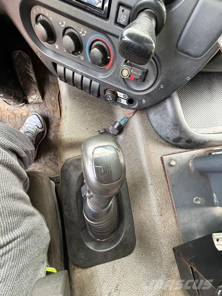 Burtec TSU 4500 Bitumin levittäjät