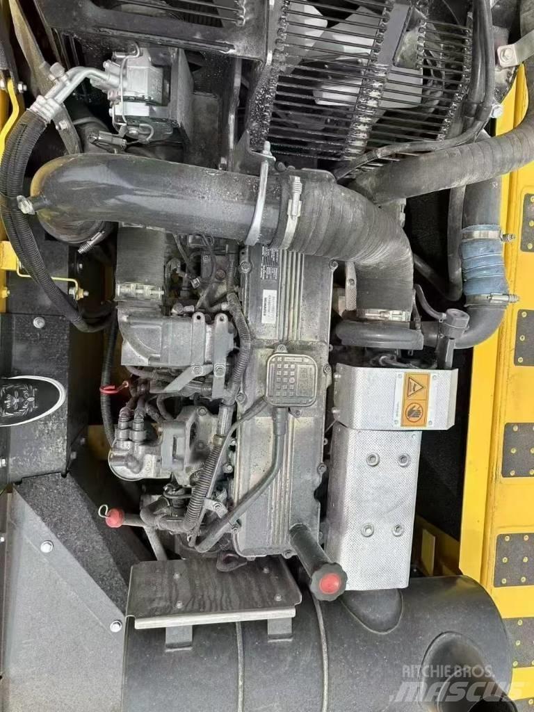 Komatsu 360-8MO Telakaivukoneet
