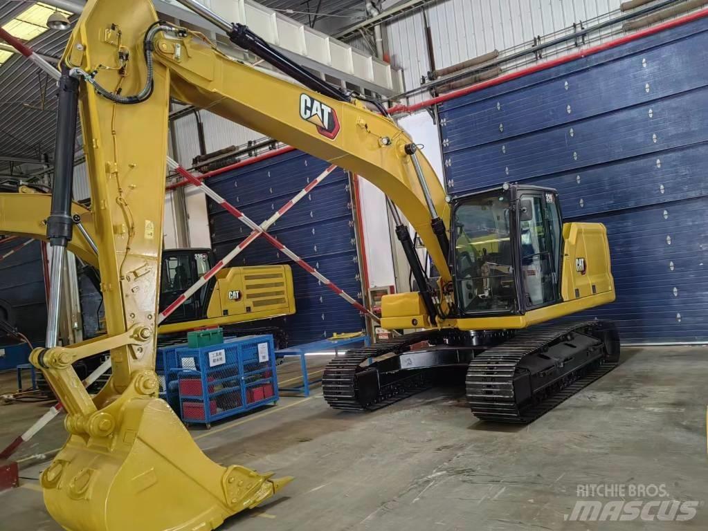 CAT 320 Telakaivukoneet