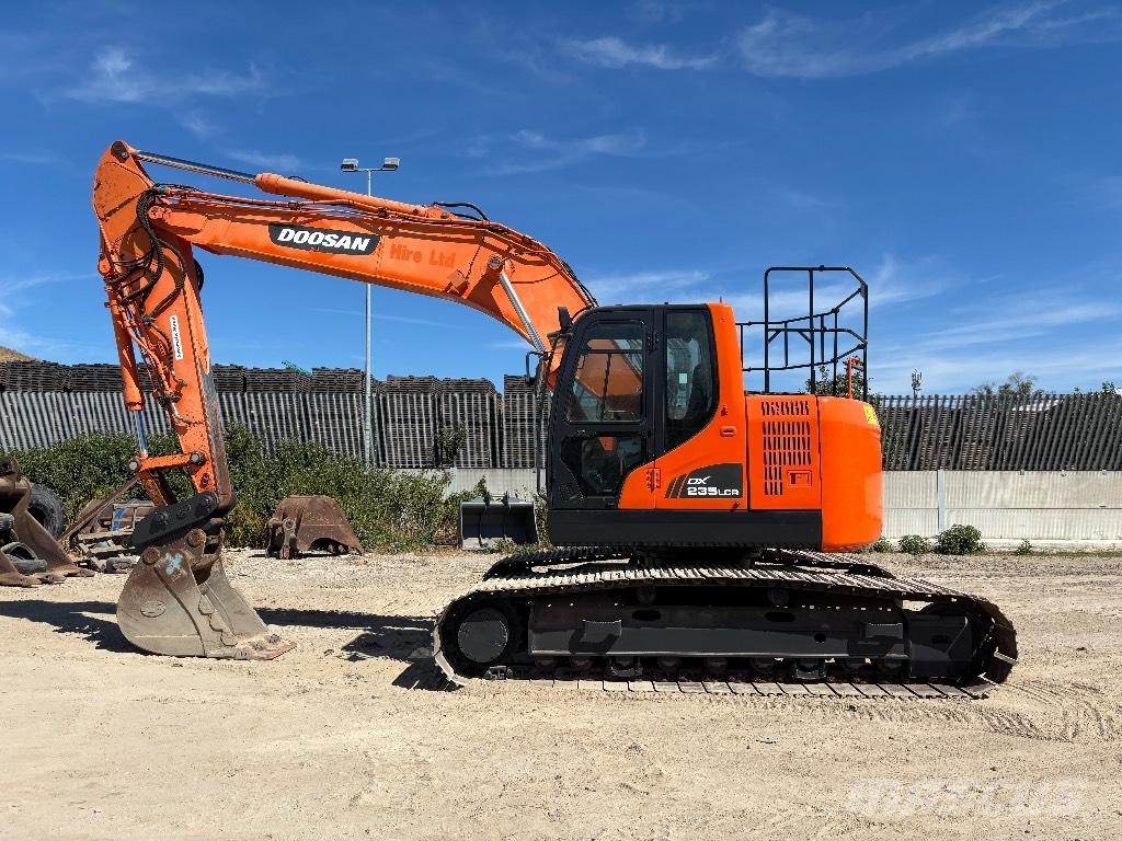 Doosan DX 235 LCR Telakaivukoneet