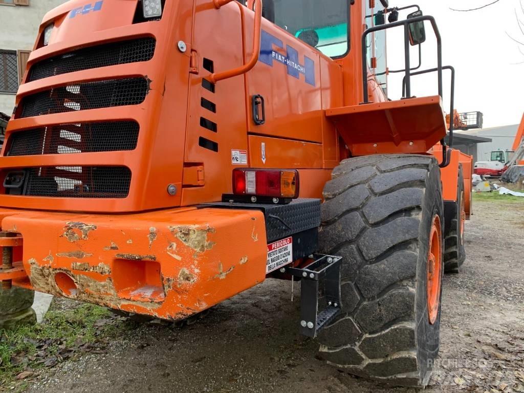 Fiat-Hitachi W230 Pyöräkuormaajat