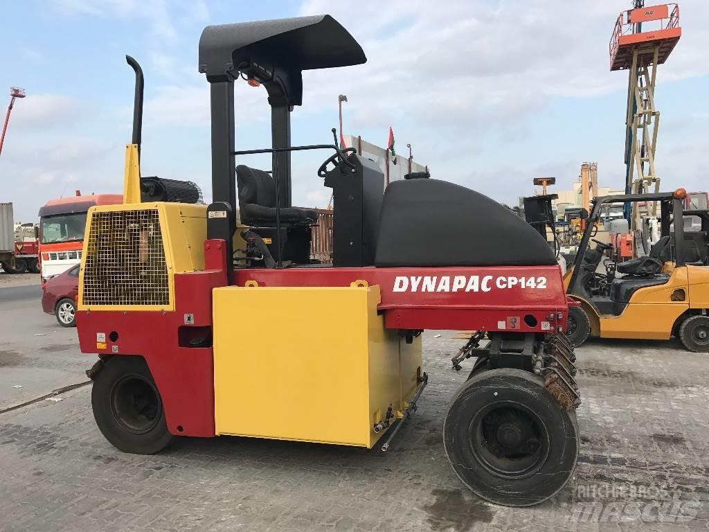Dynapac CP 142 Kumipyöräjyrät
