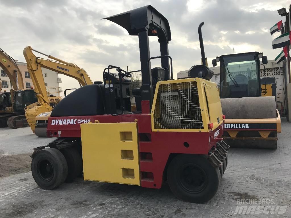 Dynapac CP 142 Kumipyöräjyrät