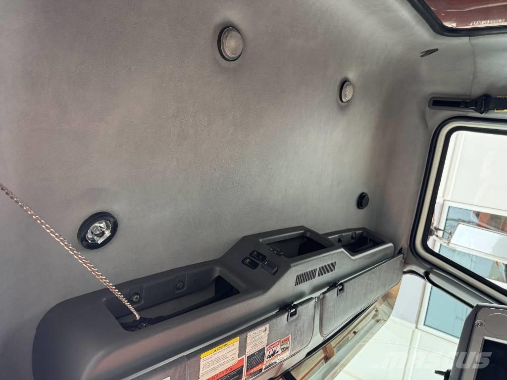 Mack GU813 Sora- ja kippiautot