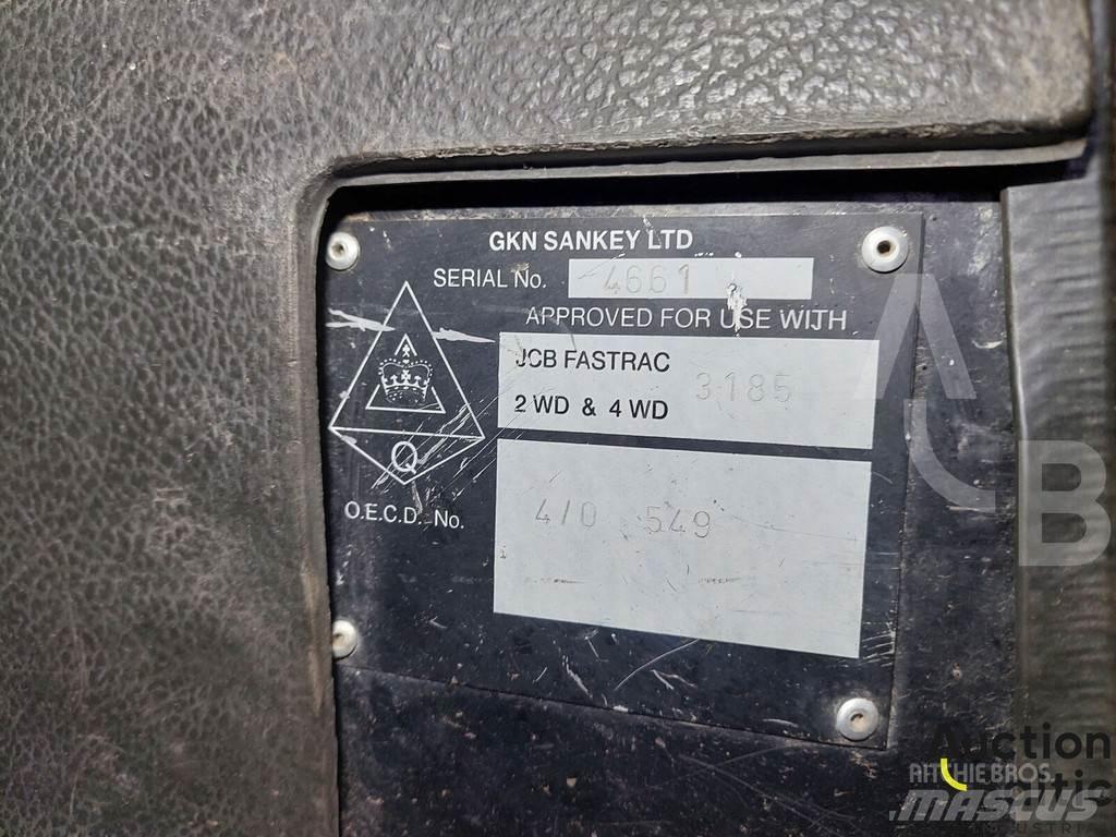 JCB Fastrac 3185 Traktorit