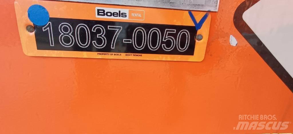 JLG M600JP Kuukulkijat