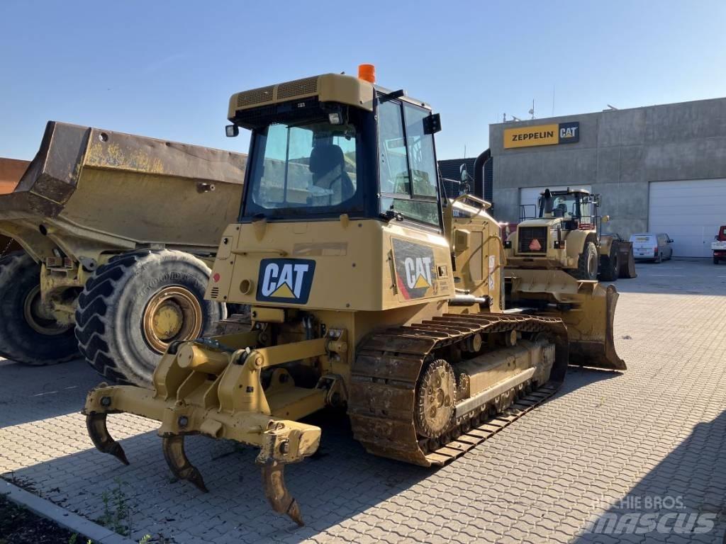 CAT D 6 K 2 XL Telaketjupuskutraktorit