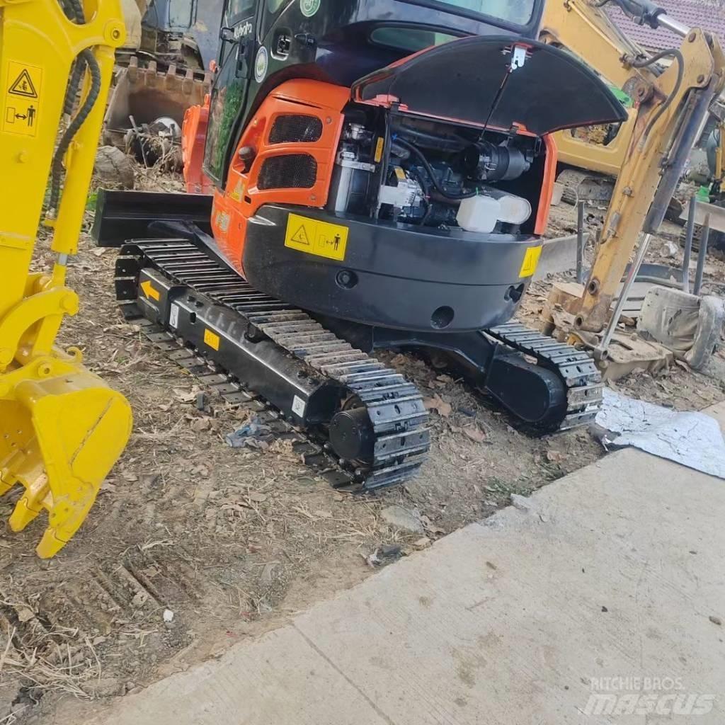 Kubota U 30 Minikaivukoneet < 7t