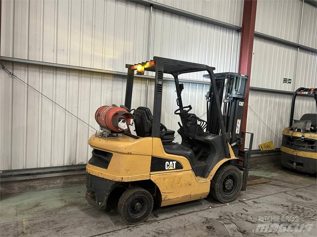 CAT GP25NT Nestekaasutrukit