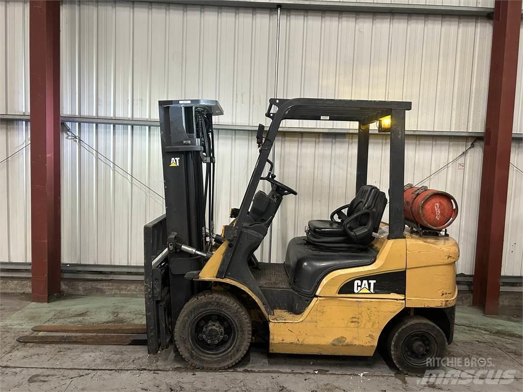 CAT GP25NT Nestekaasutrukit