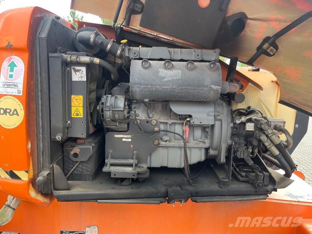 JLG 600 AJ Kuukulkijat