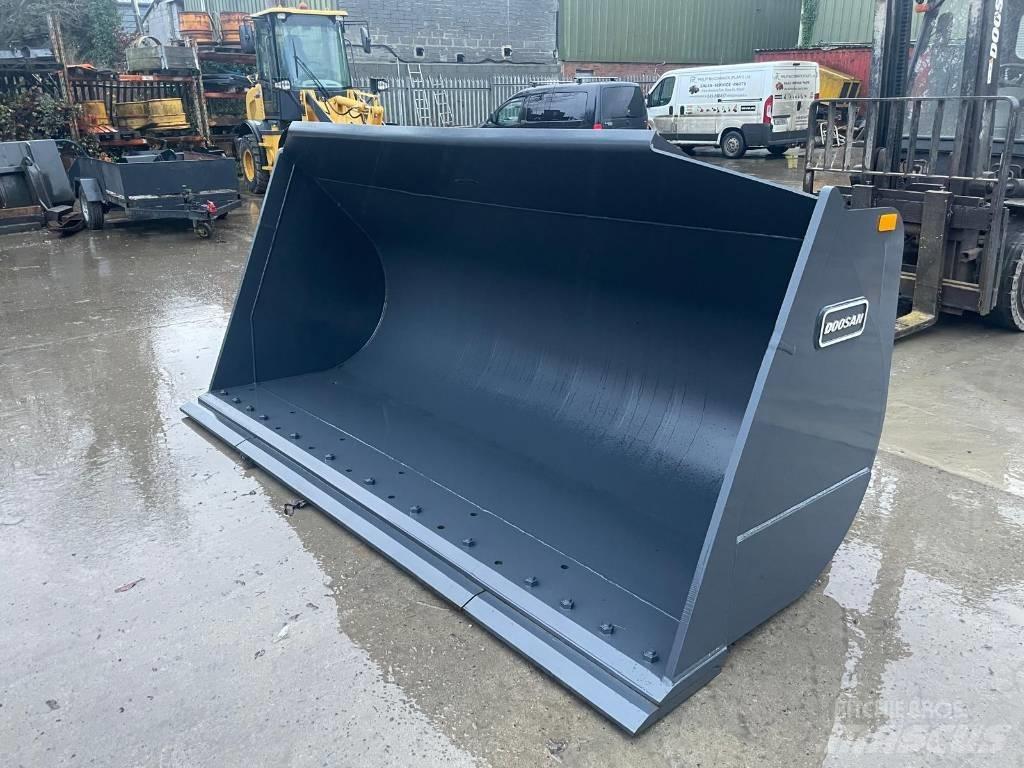 Doosan DL 320-7 Kauhat