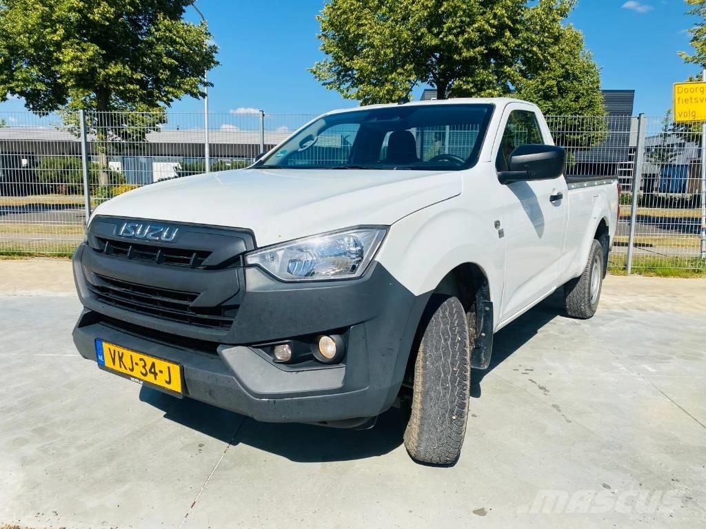 Isuzu D-Max Socage Henkilöautot