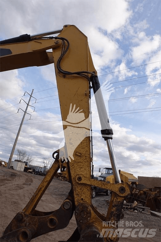 Bobcat 74 Kauhat