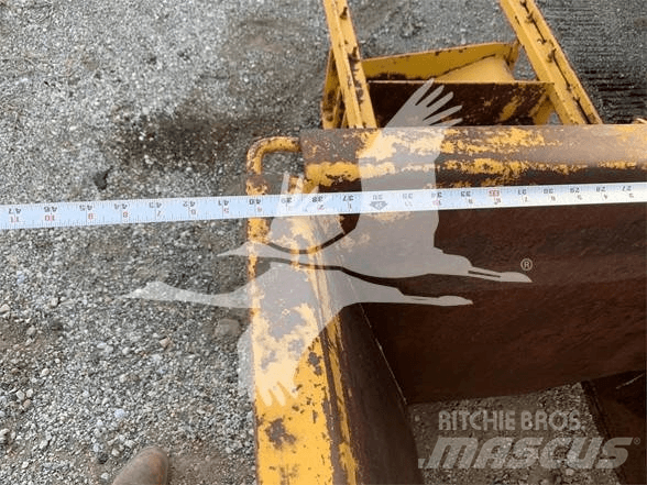 CAT 2285832 Kauhat