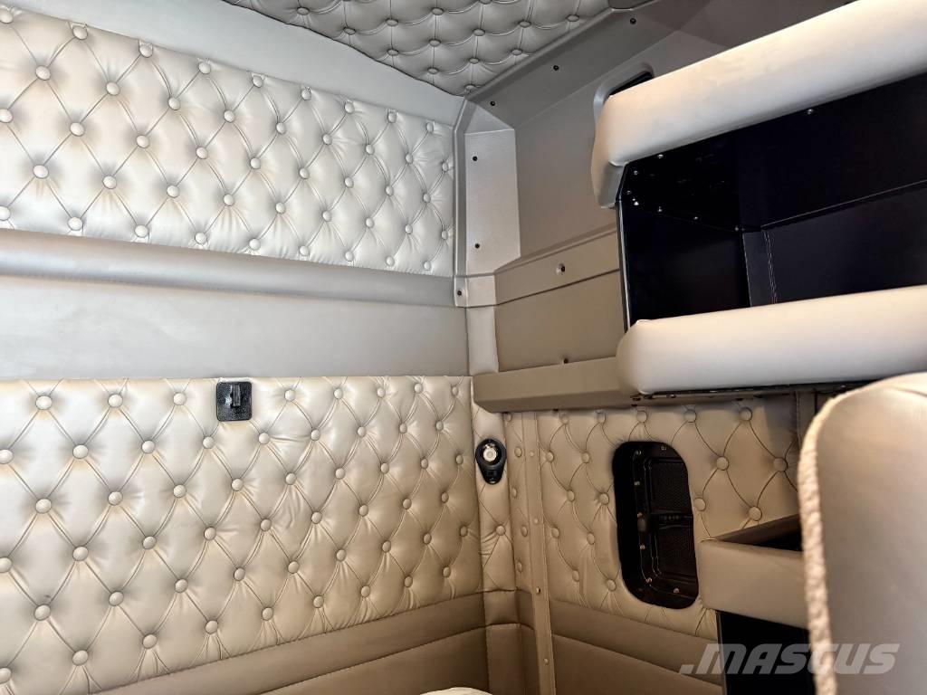 Kenworth T 800 Vetopöytäautot