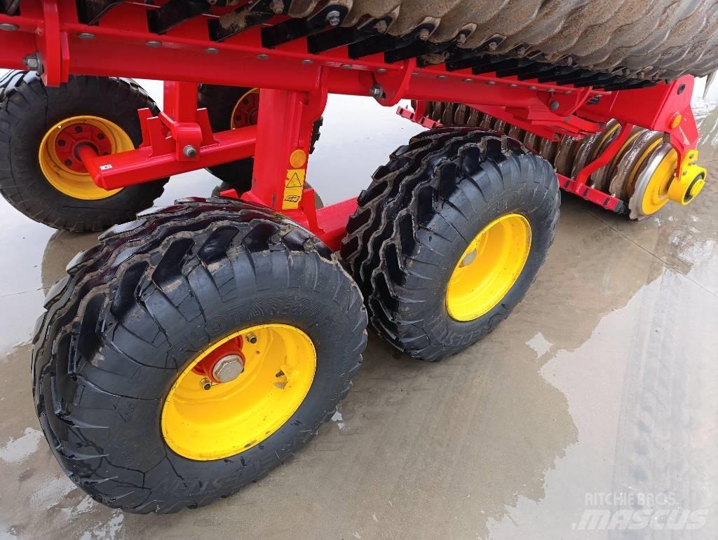 Väderstad Carrier820 Kiekkomultaimet ja lautasäkeet