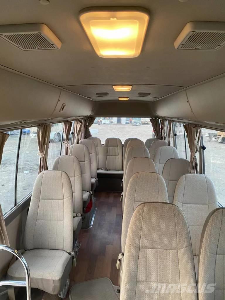 Toyota Coaster Bus Minibussit