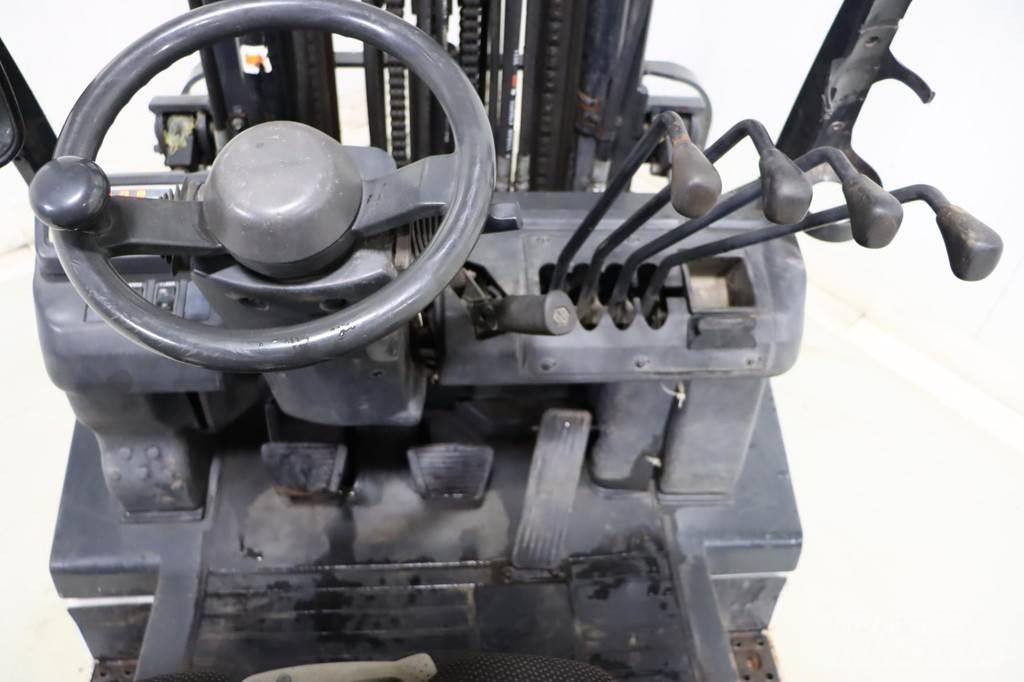Nissan U1D2A20LQ Nestekaasutrukit