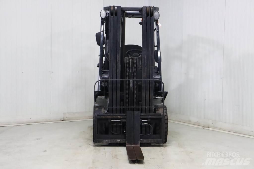 Nissan U1D2A20LQ Nestekaasutrukit