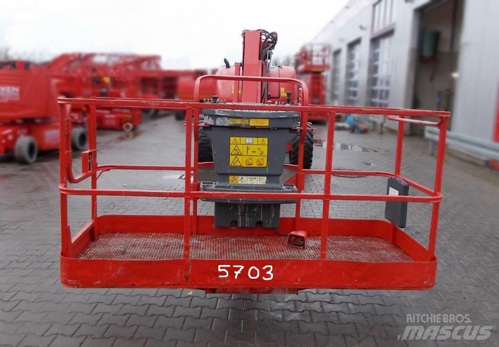 JLG 800 AJ Kuukulkijat