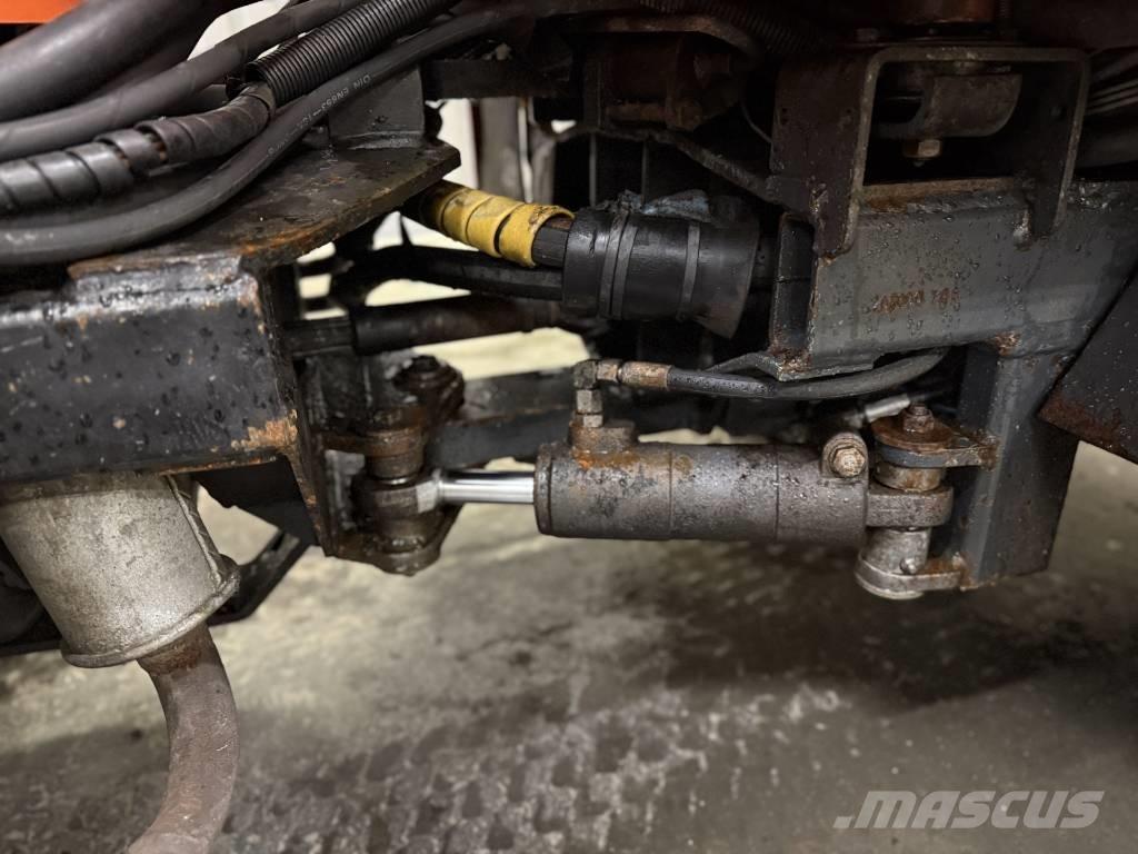 Holder C 240 Taajamakoneet