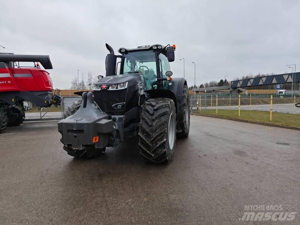 Massey Ferguson 8740 Traktorit