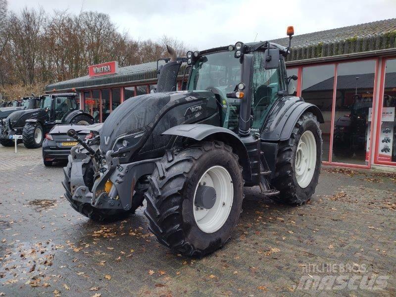 Valtra T 214 D Traktorit