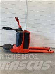 Linde T20P/1151 Lavansiirtotrukit ajotasolla