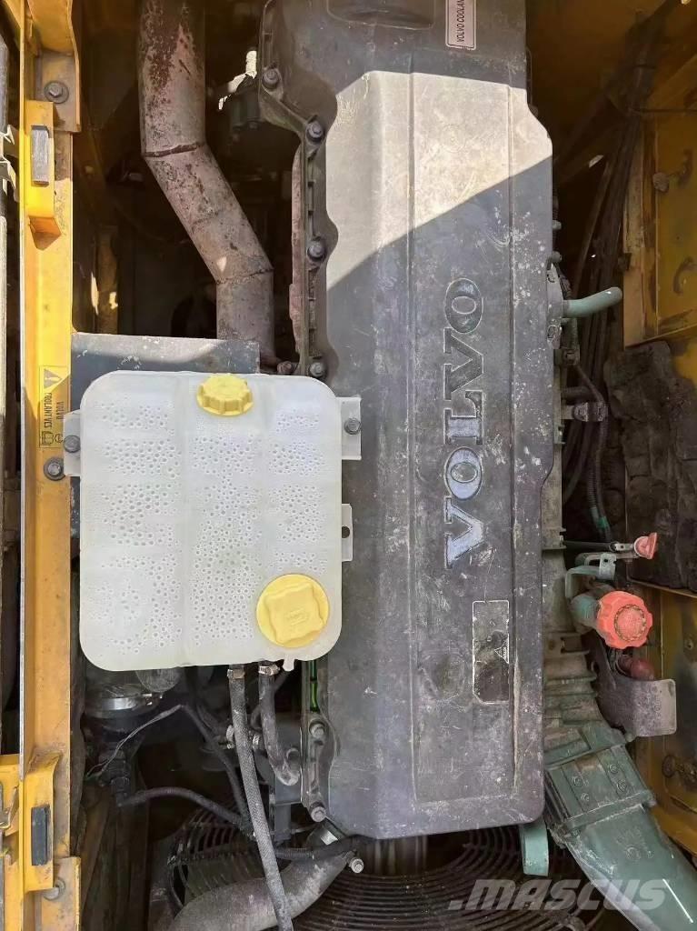 Volvo EC480D Telakaivukoneet