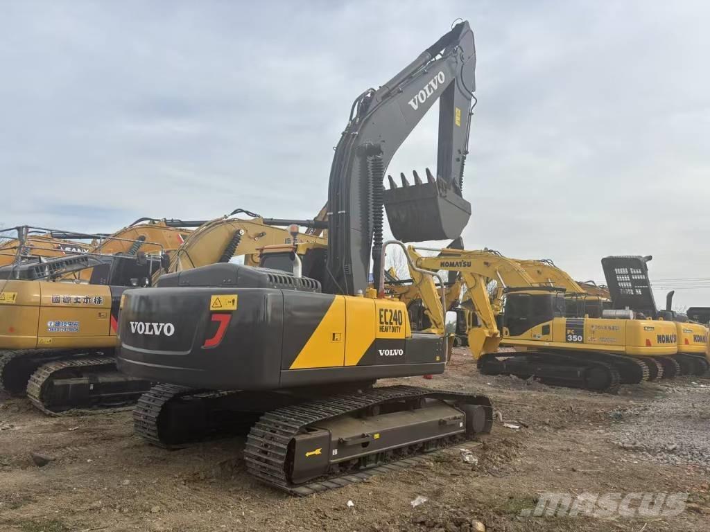 Volvo EC 240 Telakaivukoneet