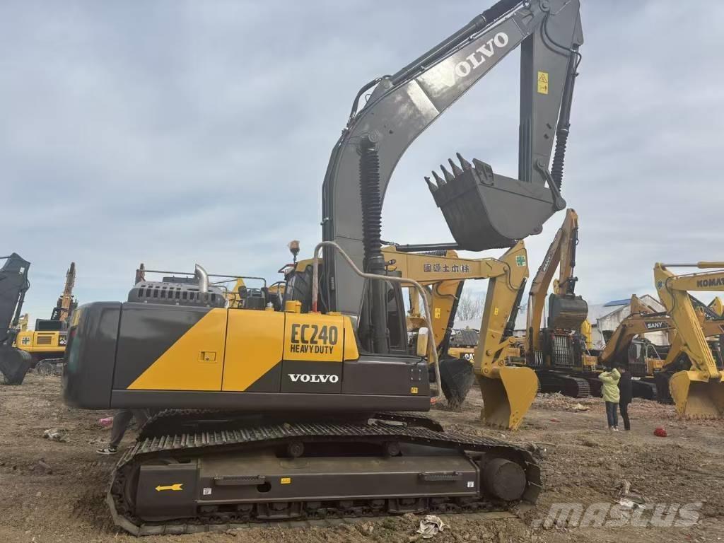 Volvo EC 240 Telakaivukoneet