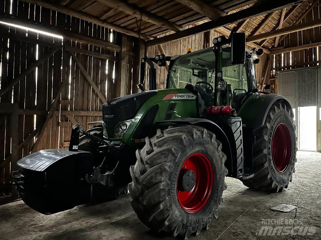 Fendt 720 Vario Tractors