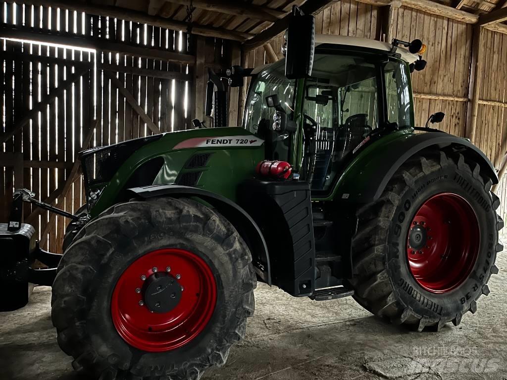 Fendt 720 Vario Tractors