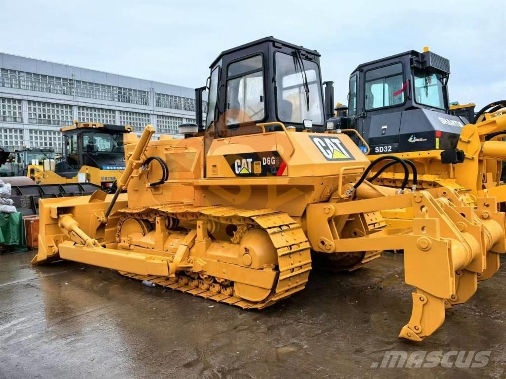 CAT D6G Telaketjupuskutraktorit