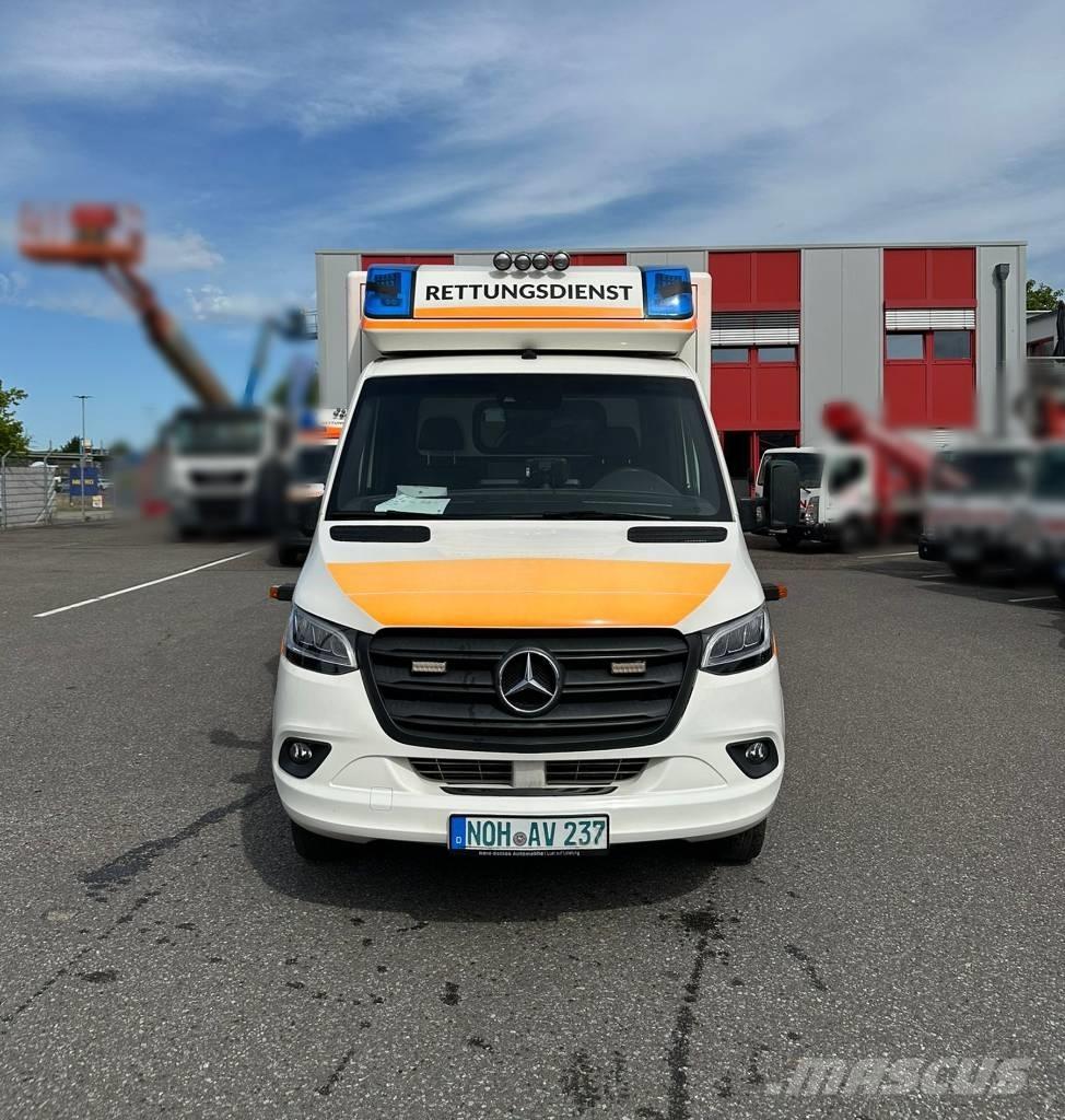 Mercedes-Benz 1000 Ambulanssit