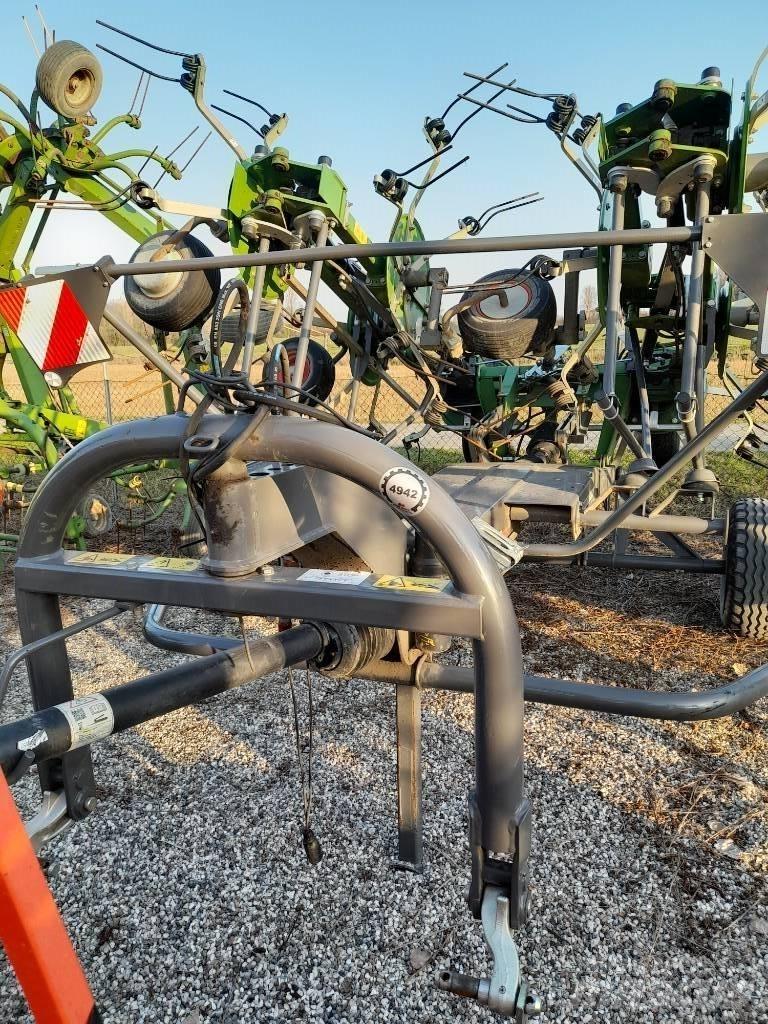 Fendt Twister 901T Pöyhimet ja haravat